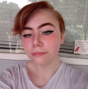 Meet your Posher, Breanna